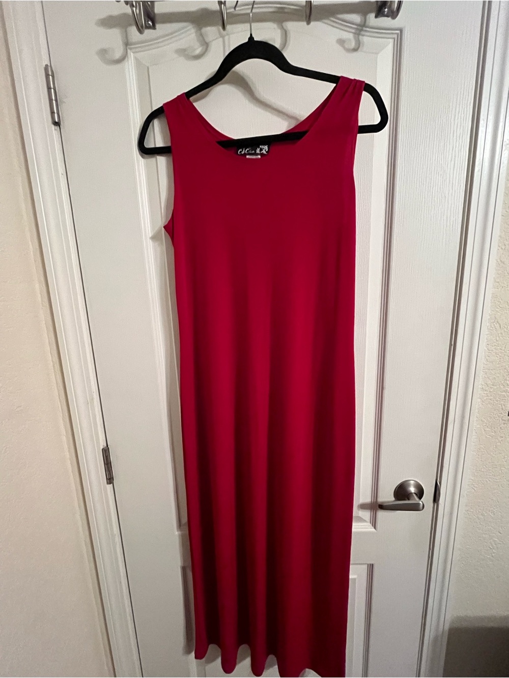 Classic Sleeveless Maxi Dress in Deep Pink by